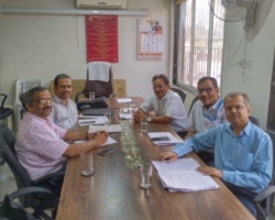 Meeting-with-Dapoli-College-staff-2-640x480