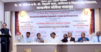 Principal-Dr.-Goswami-giving-feedback-of-the-conference-1